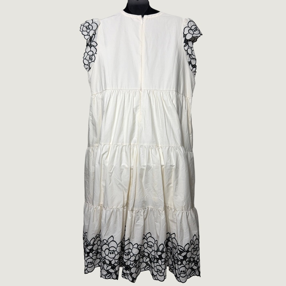 Torrid Belle Isle Tiered Embroidered Floral Maxi Dress Size 22 Whisper White - Picture 6 of 16